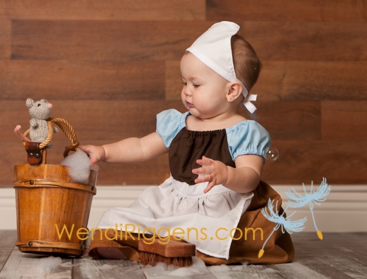 Baby Girl Put in Adorable Fairy Tale Outfits and We All Get to Look at the Pictures!