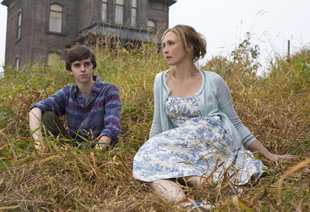 Bates Motel, Freddie Highmore, Vera Farmiga