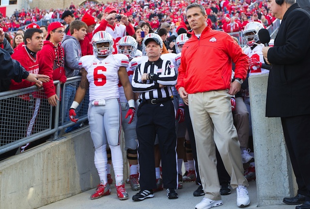 The Variety of Plays in College Football vs NFL