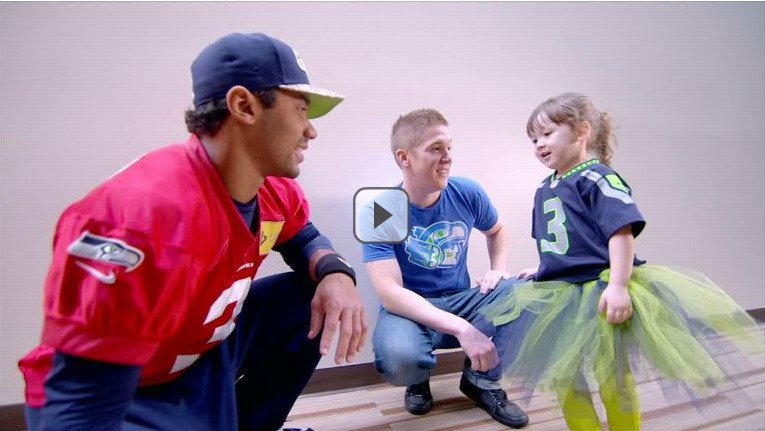 3 year old girl knows EVERYTHING about the Seahawks