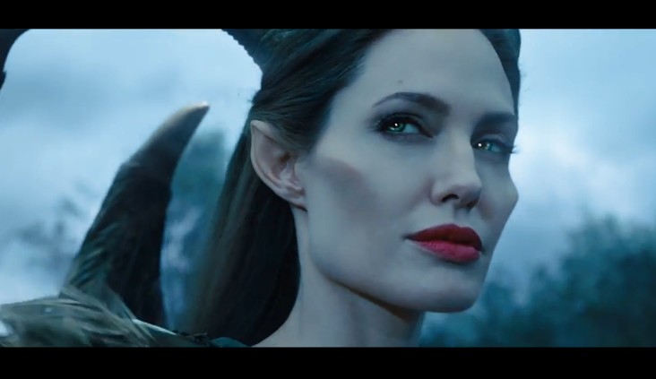 Angelina Jolie has wings in new Maleficent trailer