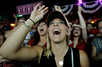 Chicago Blackhawks fans celebrate Stanley Cup win at home