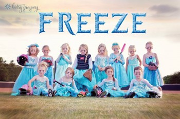 Little girls softball team poses in ‘Frozen’ themed team picture