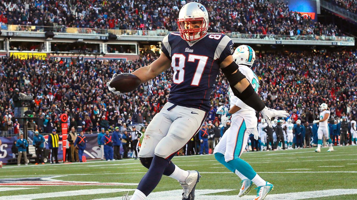 Top 5 fantasy football tight ends in 2015