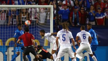 Watch Clint Dempsey score two goals, beat Honduras