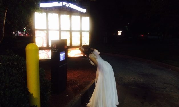 Drunk Bride Orders Taco Bell After Wedding Reception