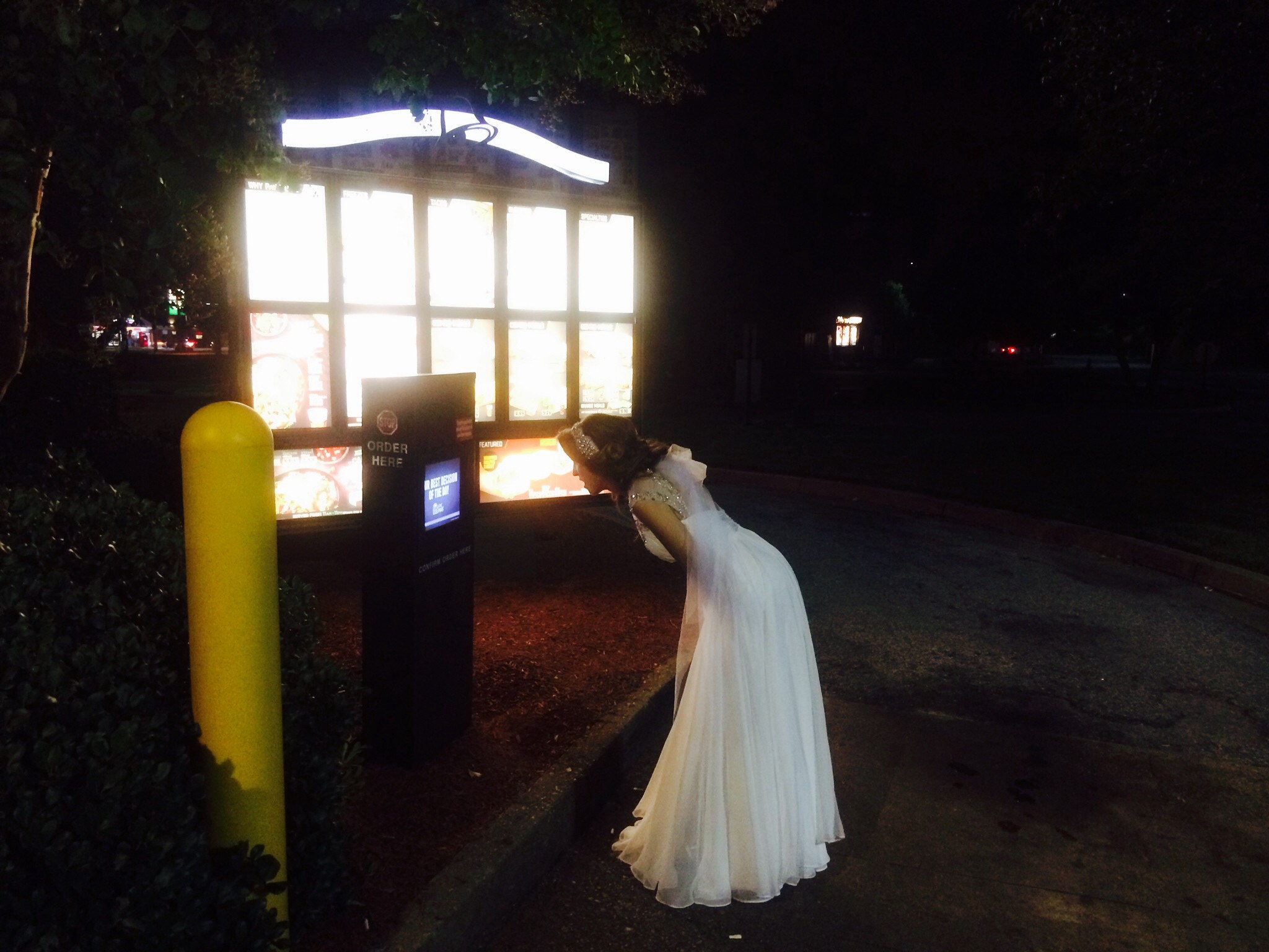 drunk bride orders taco bell