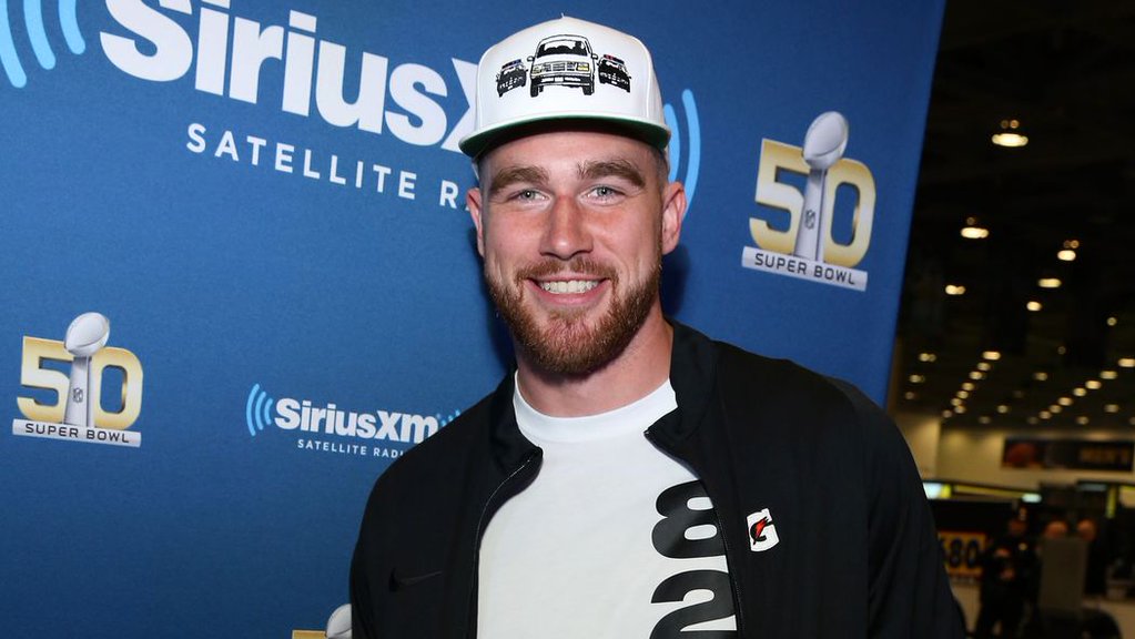 Is Travis Kelce becoming the new Gronk?
